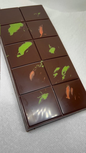 1 Pound Dubai Pistachio Chocolate Bar