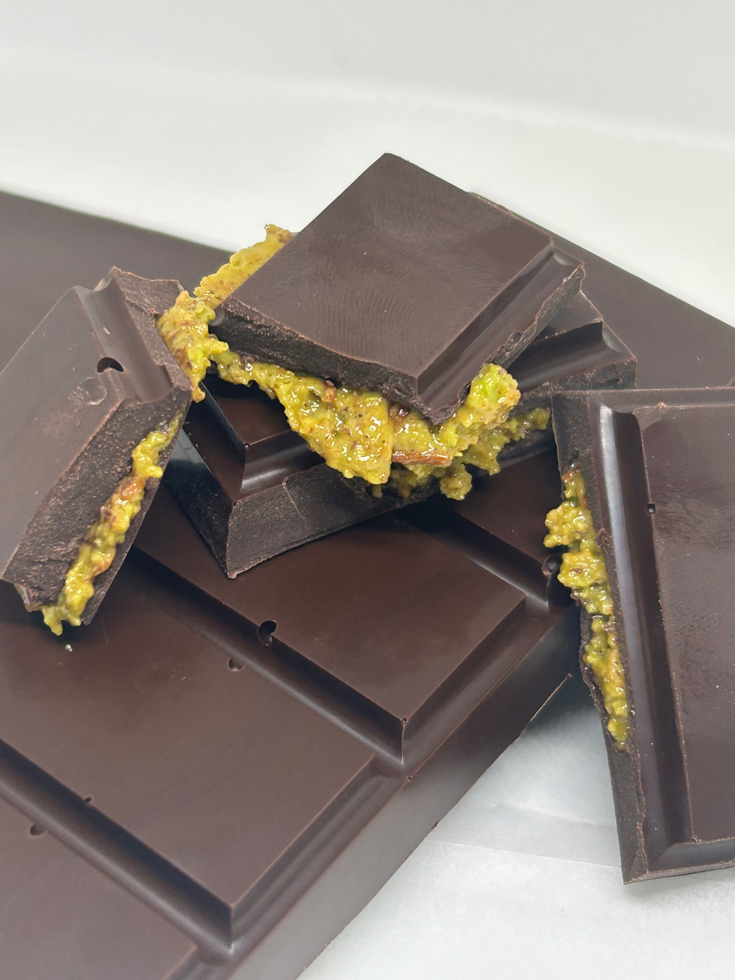 Dark Chocolate Dubai Pistachio 2 oz
